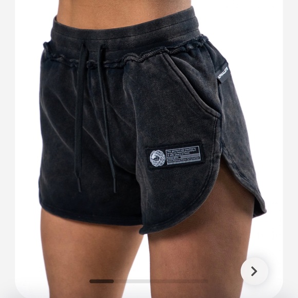 Alphalete very terry relaxed shorts - Picture 7 of 15